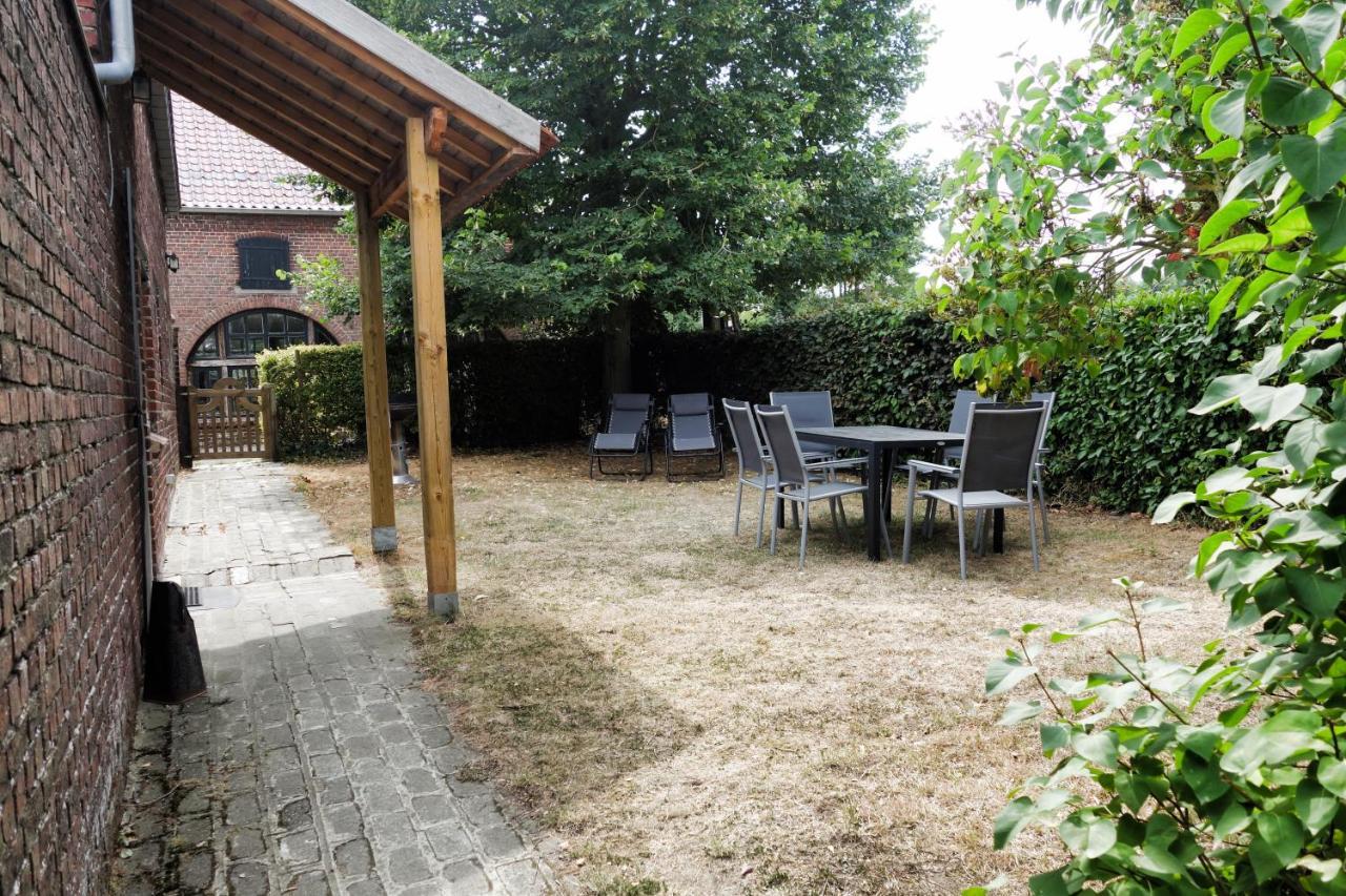 Gîte rural Les petites têtes Leuze-en-Hainaut Extérieur photo